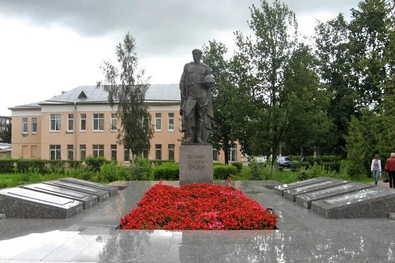 тосно памятник жертвам радиационных катастроф. тосненский район город тосно. площадь города тосно ленинградской области. тосно подкова на площади. тосненский район город тосно.