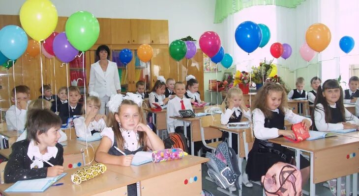Школа 37 класс киров. Школа 37 класс киров. Школа 37 киров фото. Город киров 30 школа учитель второго класса. Киров.
