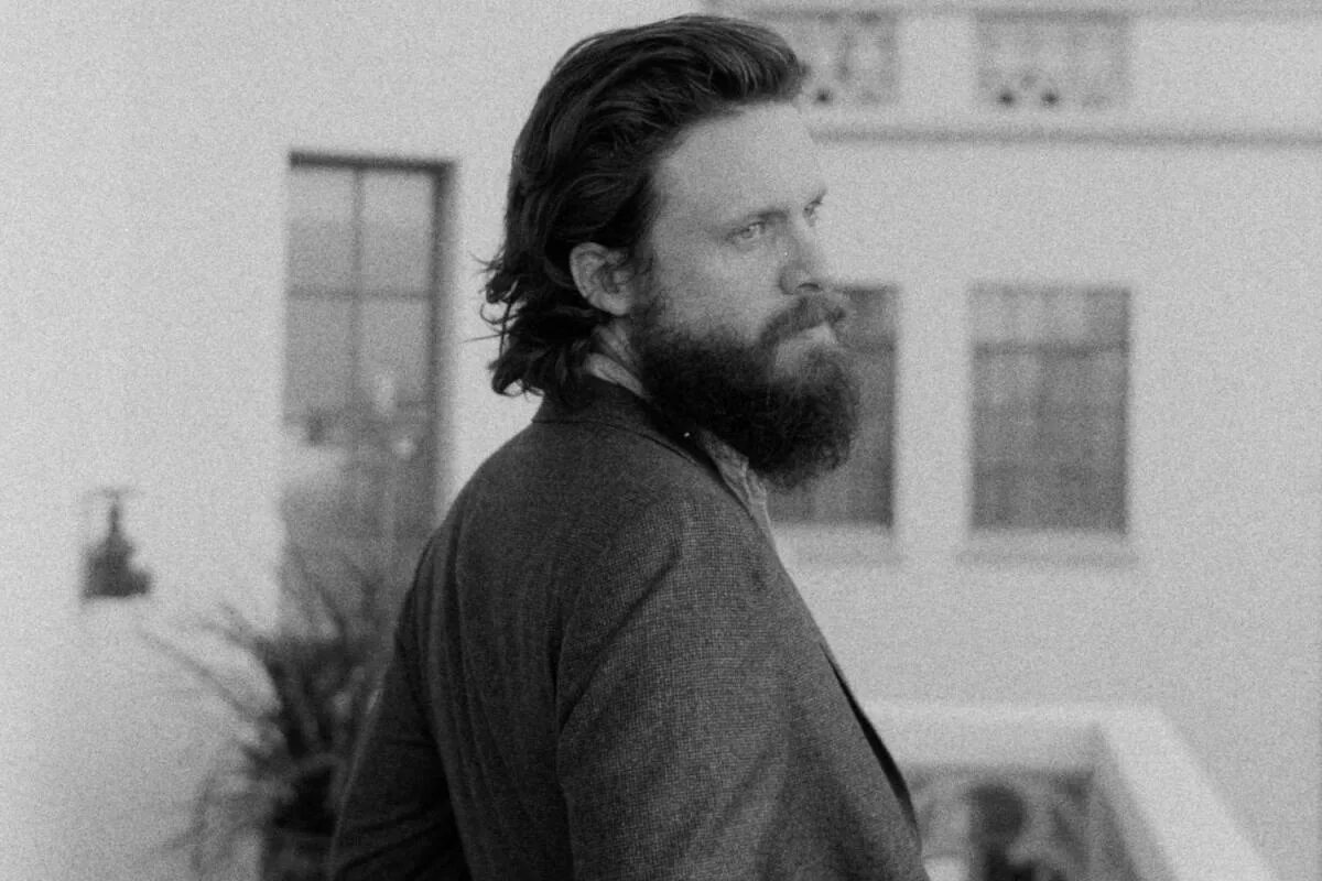 Отец видео вк. Father John Misty. Отец Джона. John Holiday Misty. Отец Джона хоместак.