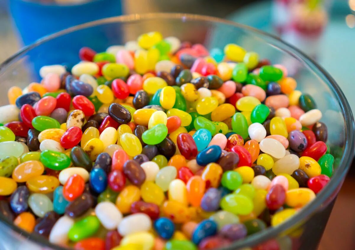 Jelly bean видео. Джелли Beans. Easter Jelly Beans. Желейные Бобы. Маленькие конфетки.