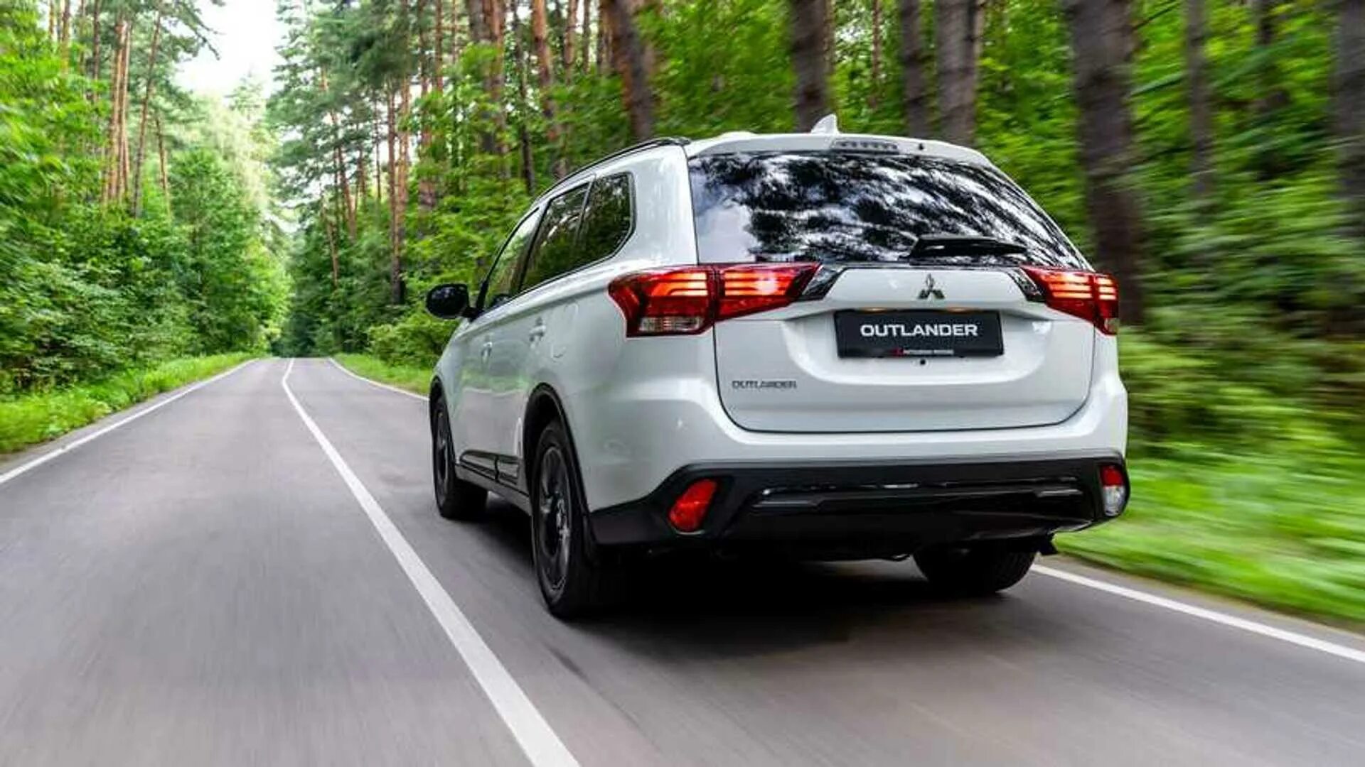 Mitsubishi outlander 4wd. Мицубиси Аутлендер 2020. Митсубиси Outlander 2020. Mitsubishi Outlander 3 2020. Mitsubishi Outlander gt 2020 черный.