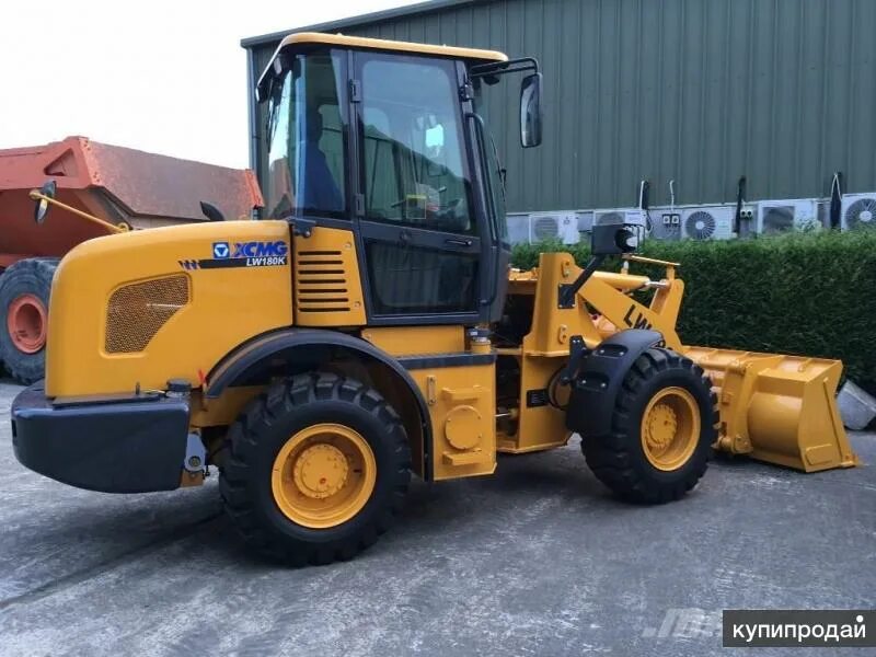 Xcmg 180. Xcmg lw180. Фронтальный погрузчик xcmg lw180k. Xcmg lw180k. Xcmg 180.