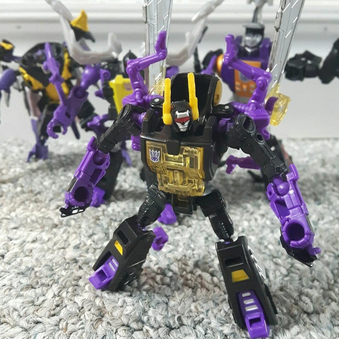 Transformers import. Transformers Titans Return kickback. Titans Return кикбэк. Kickback трансформер. Insecticons Transformers Titans Return.