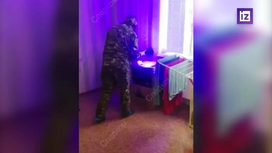 Баку пожиратель детей. Женщина убившая 2 детей. Мать сожгла двоих детей. Мать двоих детей покончила с собой. Женщина утопила двоих детей.