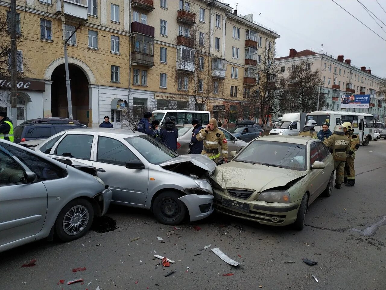 орел новости на сегодня происшествия последние свежие. авария в орле на болховском шоссе. дтп в орле сегодня на московской улице. московской г. орёл.