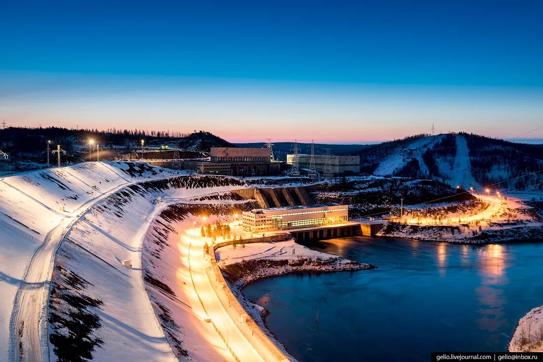 кимберлитовая трубка мир город мирный. город мирный время. посёлок мирный якутия. трубка мир мирный якутия. город мирный время.