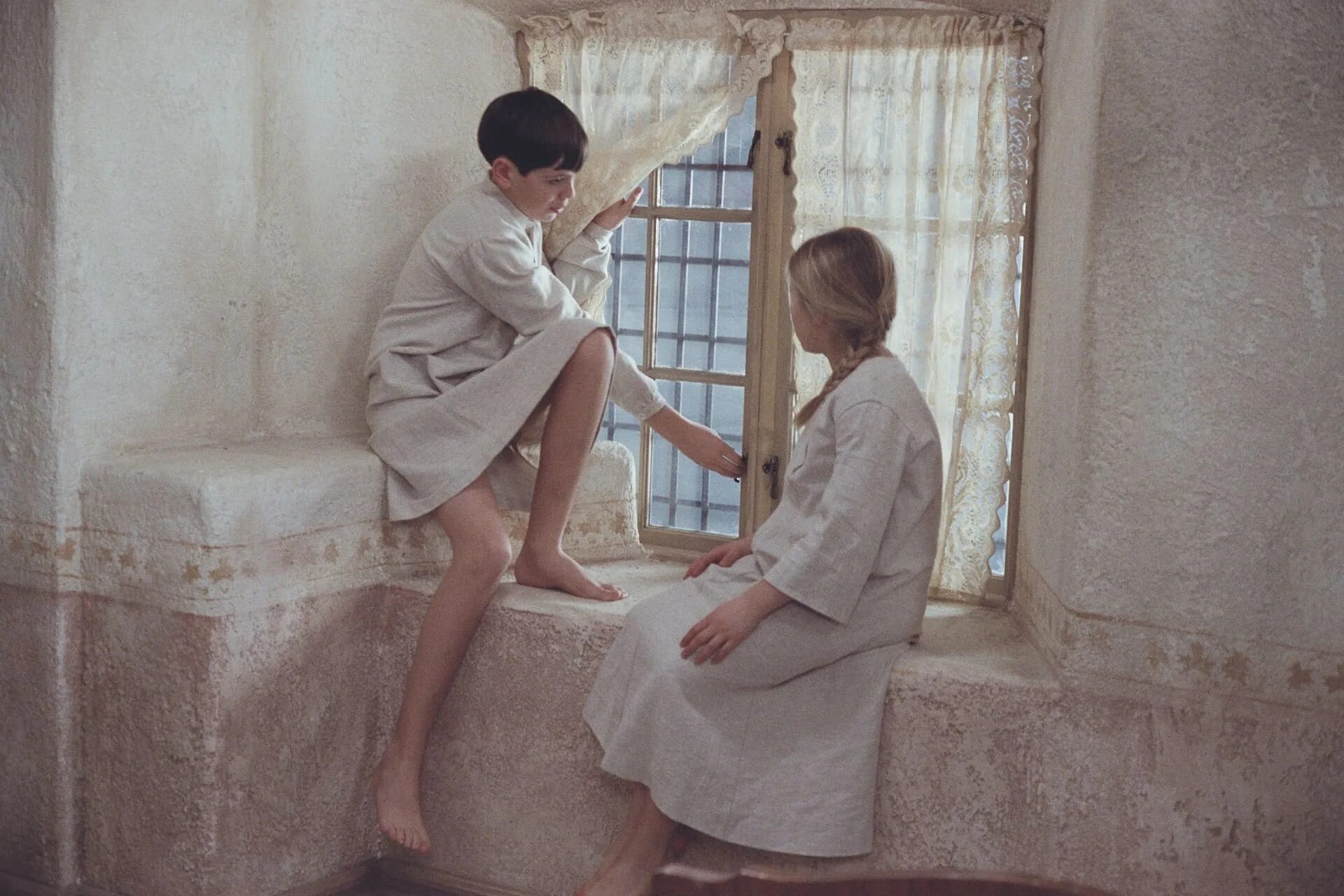 Подглядывание сын маму. Фанни и Александер (1982).