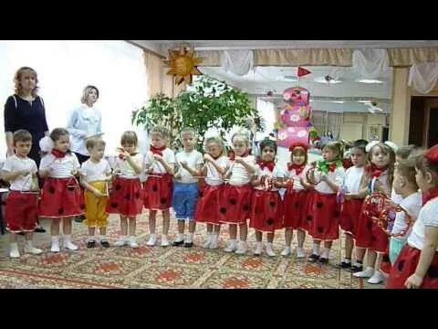 Оркестр в саду средняя группа. Детский оркестр в детском саду. Музыкальное занятие в доу. Оркестр в саду средняя группа. Дети на музыкальном занятии в детском саду.