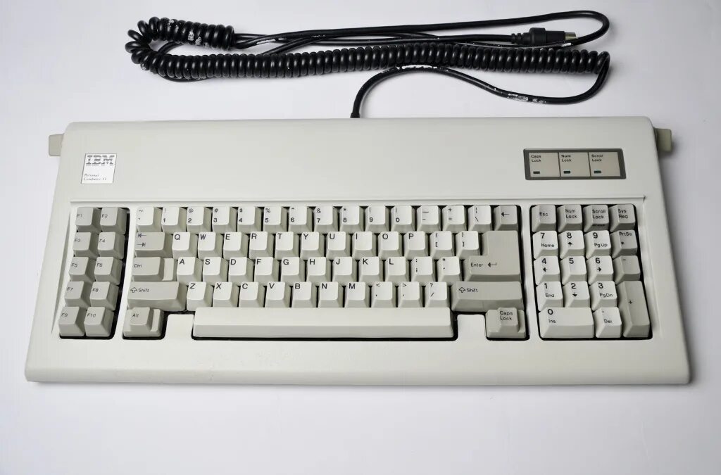 Клавиатура IBM 1995. Клавиатура IBM at/XT. Клавиатура IBM d43224f. Клавиатура IBM 1399579. Pc keyboards