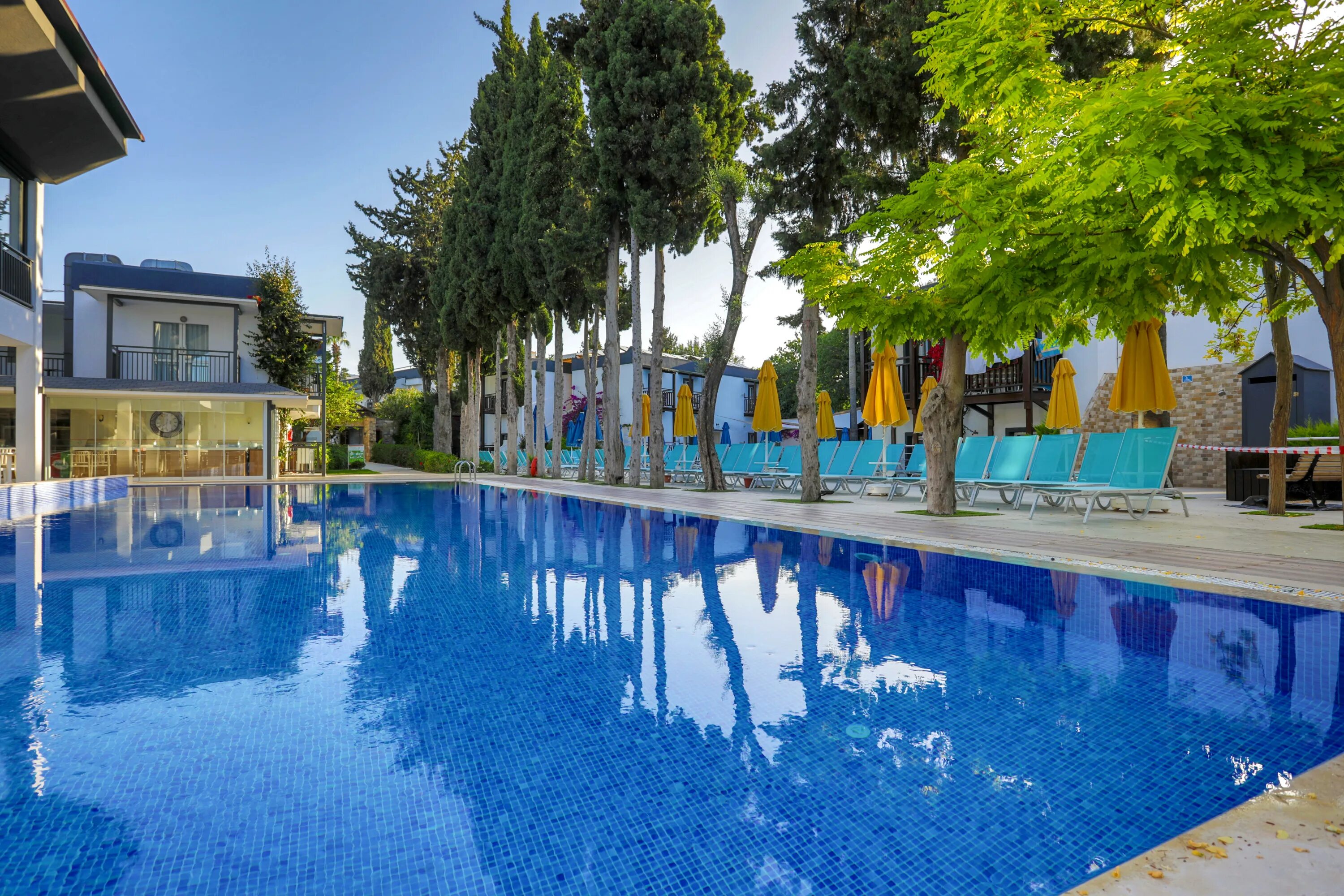 Life hotel отзывы. Битез Гарден лайф отель Бодрум. Bitez Garden Life 4 Турция. Bitez Garden Life Hotel 4 Бодрум. Bitez Garden Life Hotel & Suites 4*.