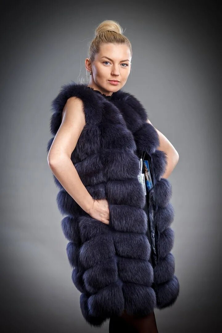 Меховая жилетка женская. Жилетка песец графит. Меховые жилетки фото. Жилетка песец роксан. Braude жилетка меховая.