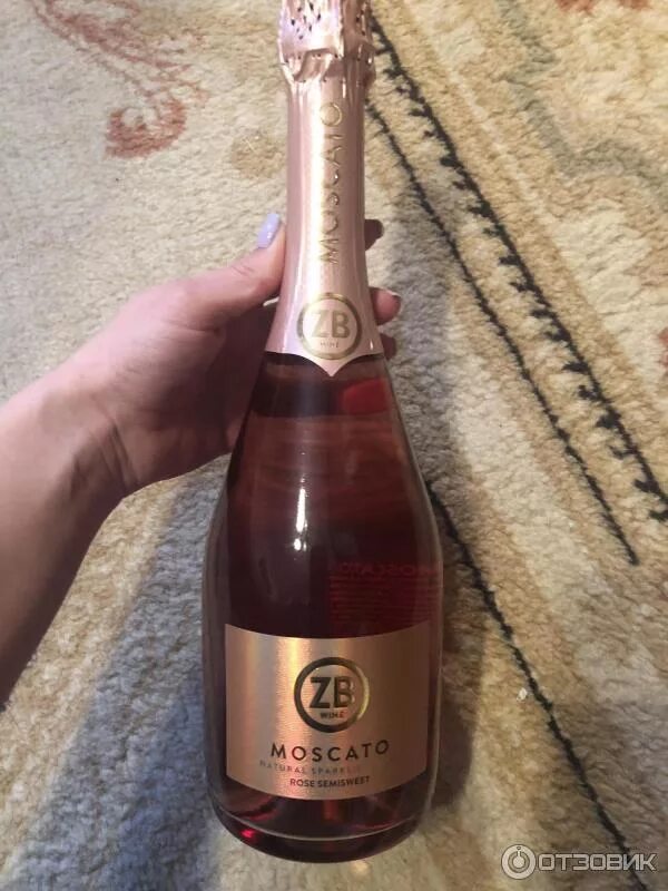 Zb wine moscato. Зб вайн москато. шампанское zb moscato. игристое вино зб вайн москато. zb wine moscato rose.