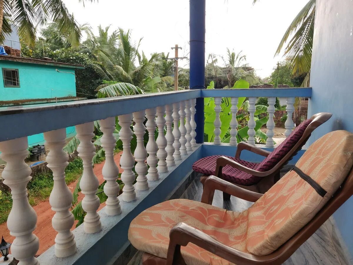 Sunset guest house. Индия мандрем бич. Hotel sunset guesthouse. Guest house dynasty абхазия. Morjim sunset.