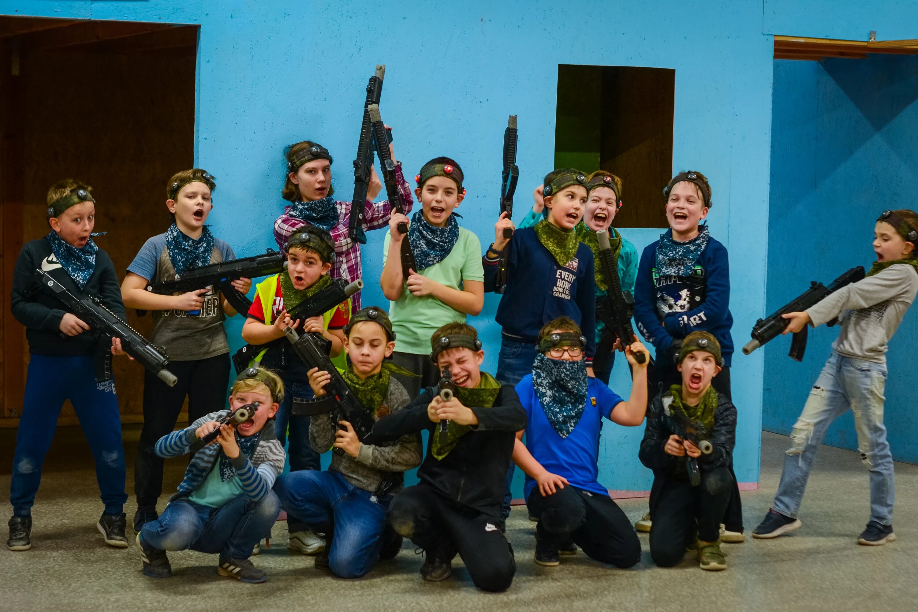 клиника до 16 омск на комарова. мегагринн белгород батуты. курск мегагринн лабиринт. центр парк курск мадагаскар. батуты лабиринт централ парк курск.