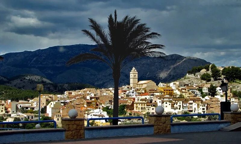 Open spain. Open spain. Майорка маяк форментор дорога. Маяк форментор майорка. Барселона каталония испания.