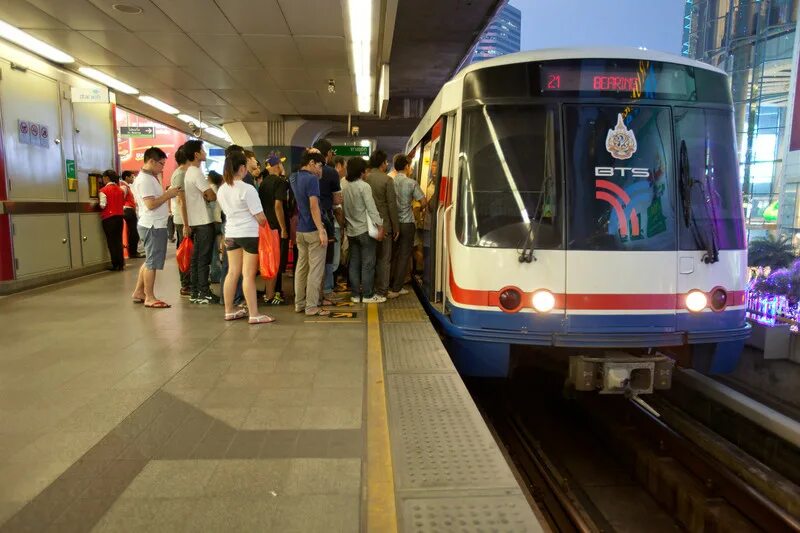 Метро Бангкока. Метро BTS В Бангкоке. Надземное метро Бангкок. Метрополитены Бангкока. Станции метро бангкок