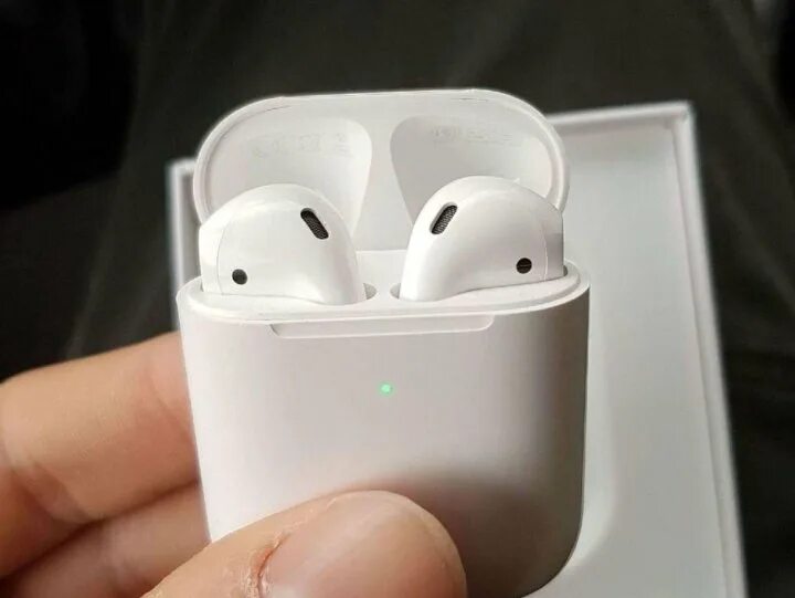 Один наушник airpods не заряжается в кейсе. Наушники air 2 люкс. airpods ew26. реплика airpods 3 c wb. airpods max ,tks.