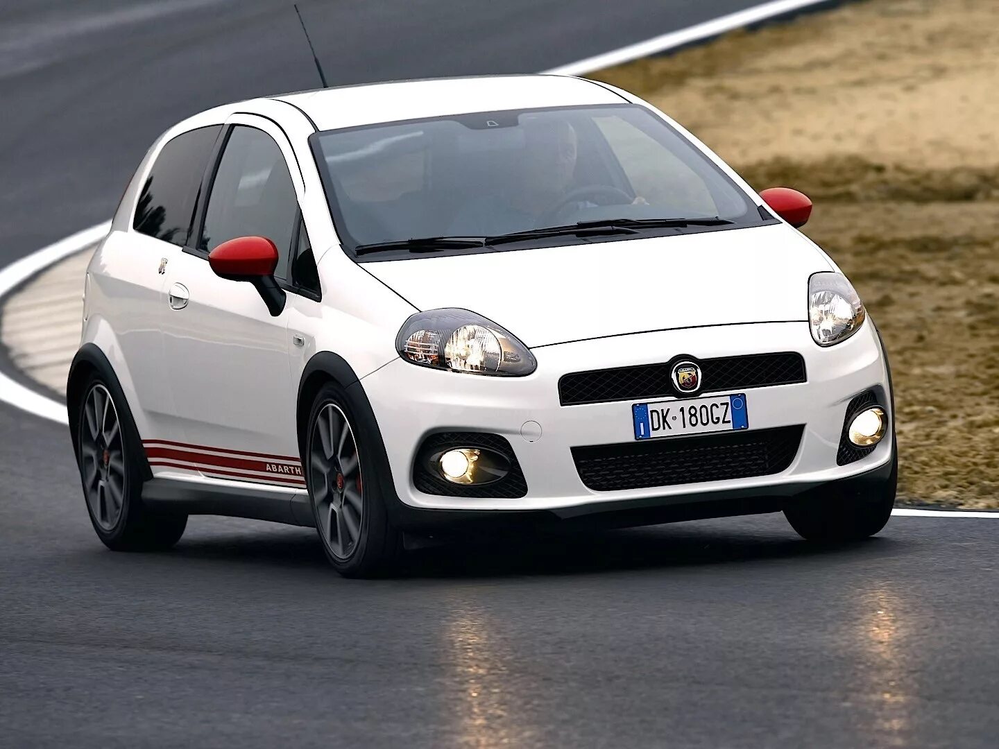 Купить б у fiat. Fiat grande punto. Fiat grande punto 2007. Фиат Гранде Пунто 2007. Fiat grande punto Abarth.