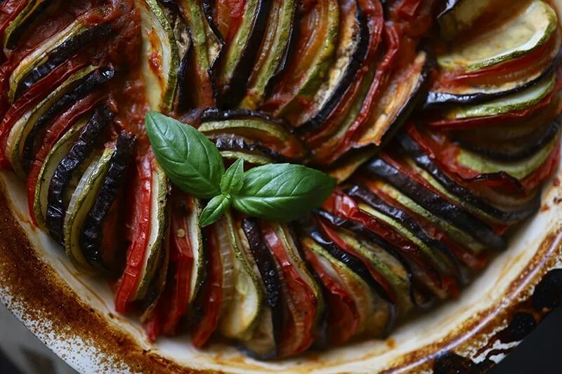 Рататуй. Рататуй с мясом. Рататуй Франция. Прованский Рататуй. Ratatouille dish