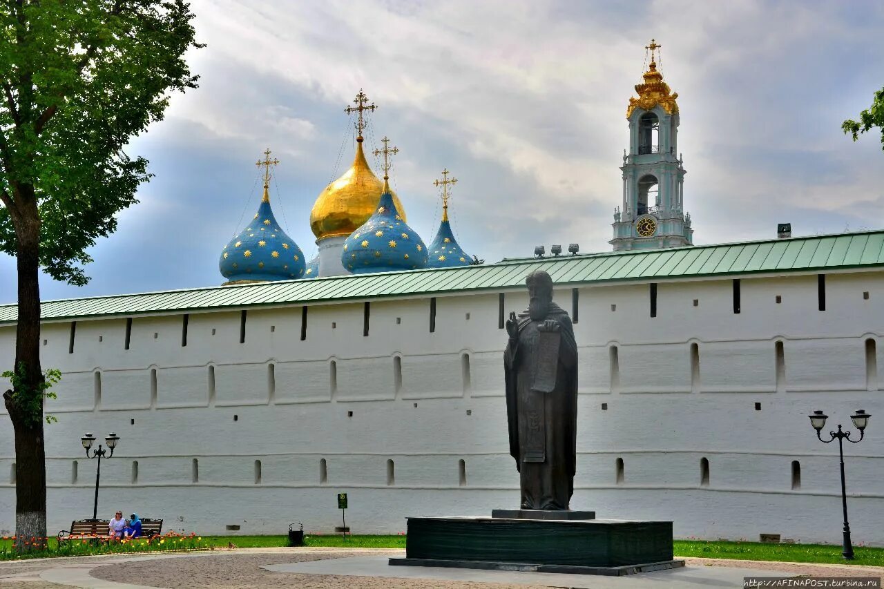 В каком городе находится троице сергеева лавра. Троице-Сергиева Лавра Сергиев Посад. Лавра Сергия Радонежского Сергиев Посад.