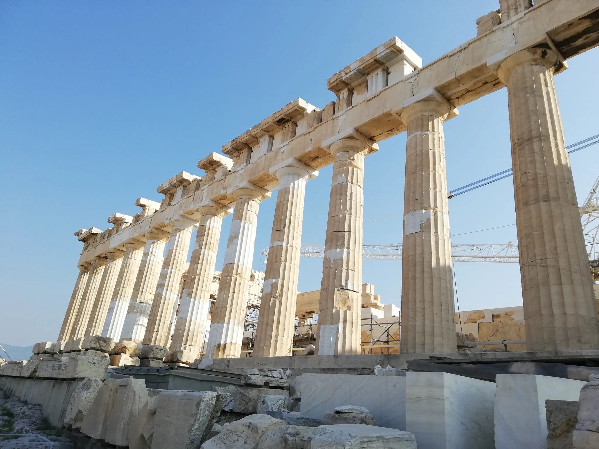 Парфенон, афины, 5 век до н. Храм парфенон в афинах 5 класс. В каком городе парфенон. Храм афины девы. Где находится храм парфенон.