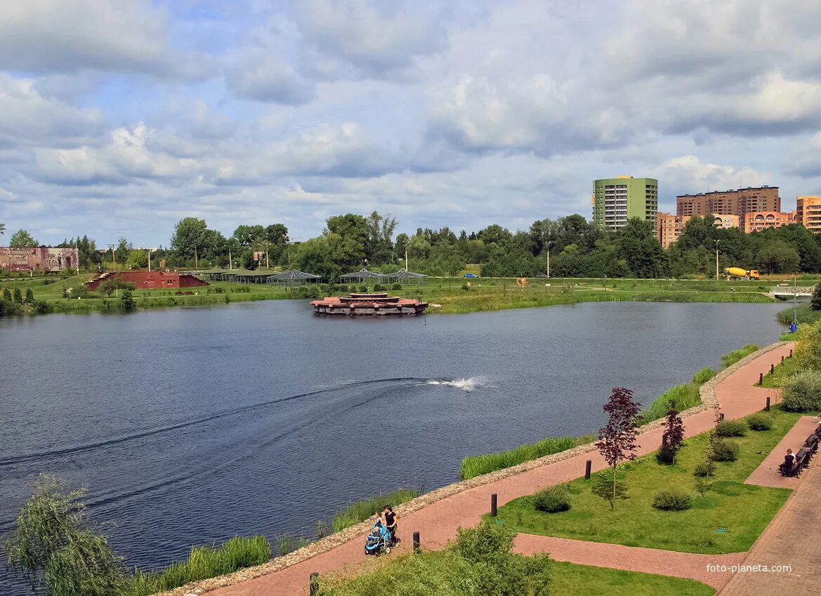 Сайт дубна московская область. Дубна. Дубна Московская область Волга. Город Дубна река Волга. Подмосковная Дубна.