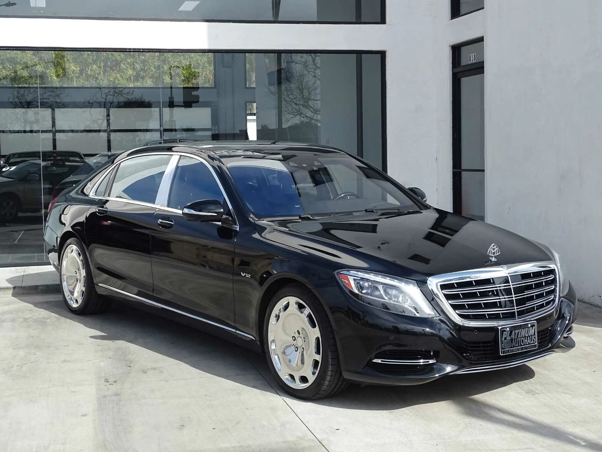 Майбах-Мерседес s600. Mercedes Benz Maybach s600. Мерседес Бенц s600 Maybach. Мерседес Майбах 600.