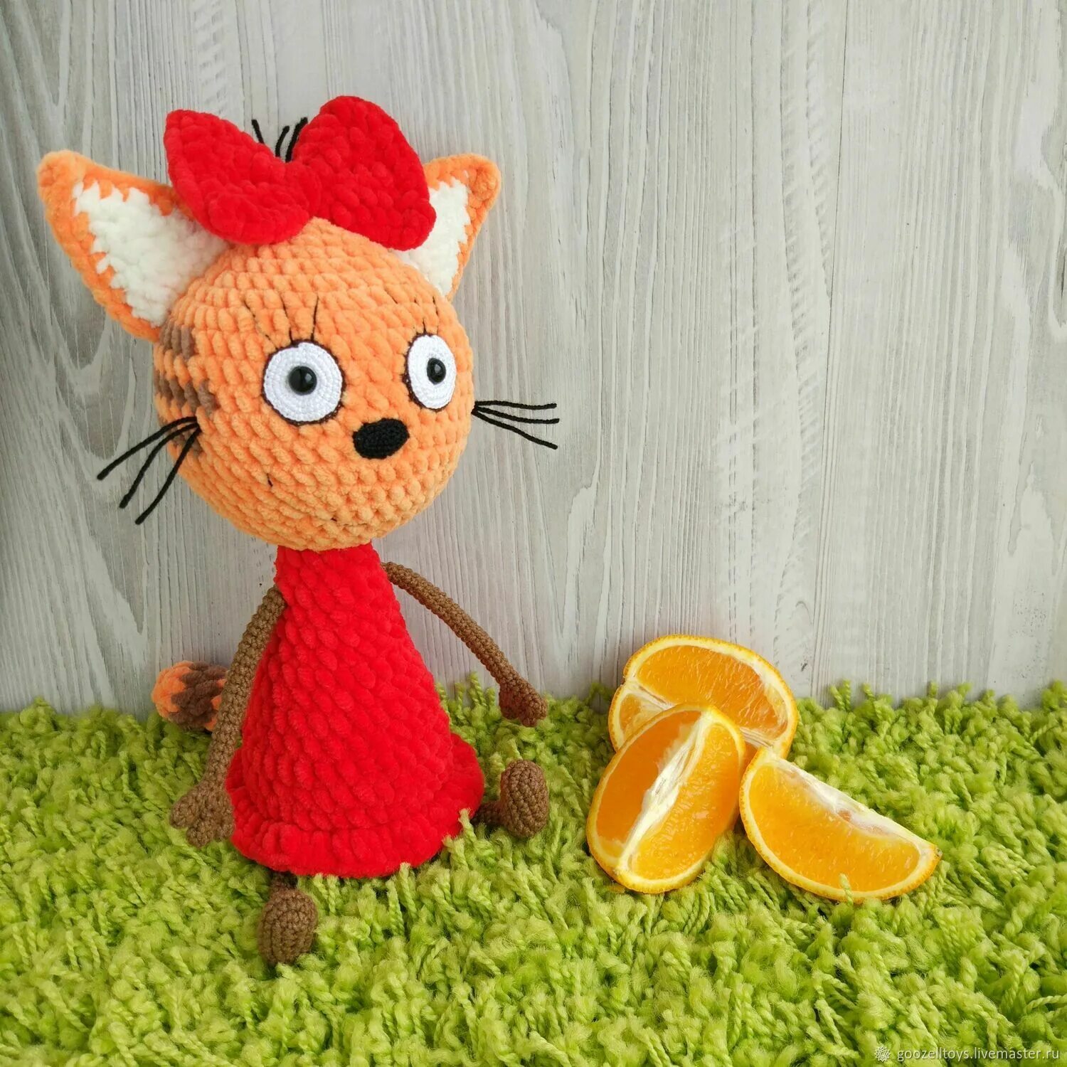 Три кота карамелькая вязаная. Амигуруми три кота карамелька. Карамелька три кота крючком. Карамелька три кота вязаная крючком. Карамелька три кота вязаная.