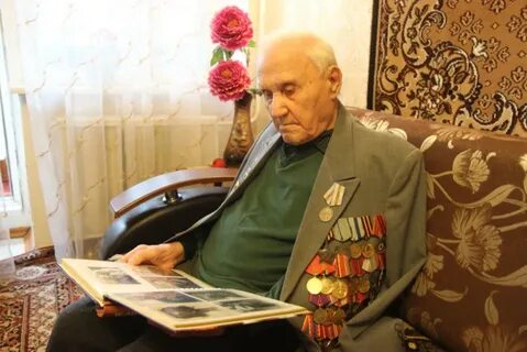 Участник выдавать