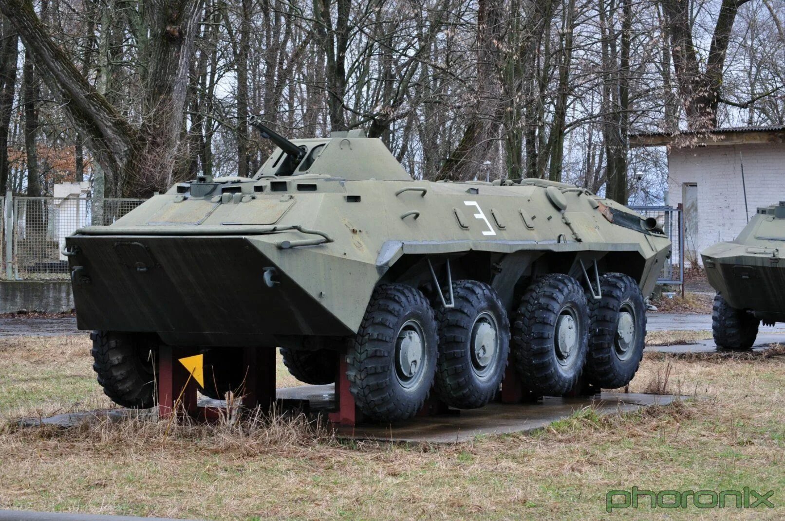 Бтр стоит. Бтр 70. бтр-70 бронетранспортёр. брдм 2 чернобыль. бтр 70 чернобыль.