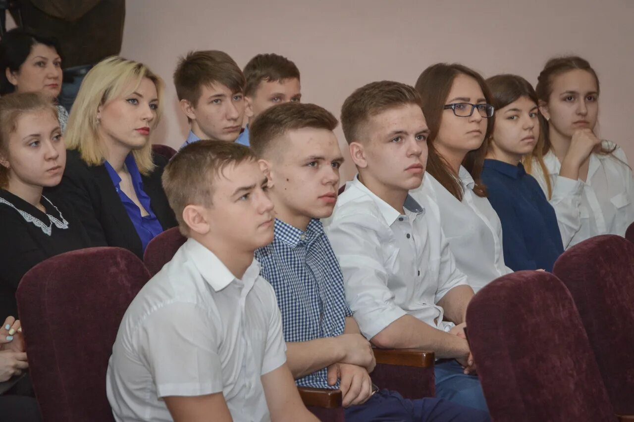 Элжур 133 школа красноярск. Электронный журнал тирасполь. Школа 81 красноярск. Школа номер 81 ростов на дону. Элжур гимназия 8 красноярск.