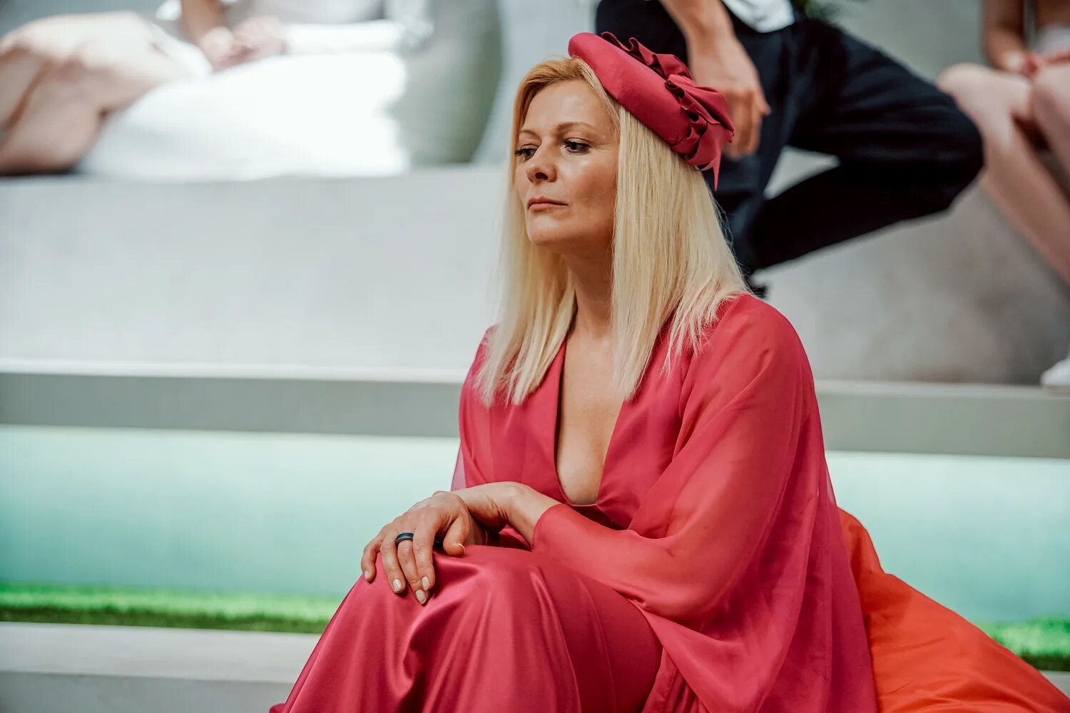 азизе бекмановой два холма. азизе сериал ветреный. валерий скорокосов в фильме два холма. эсма ветреный. никита кологривый 2023.