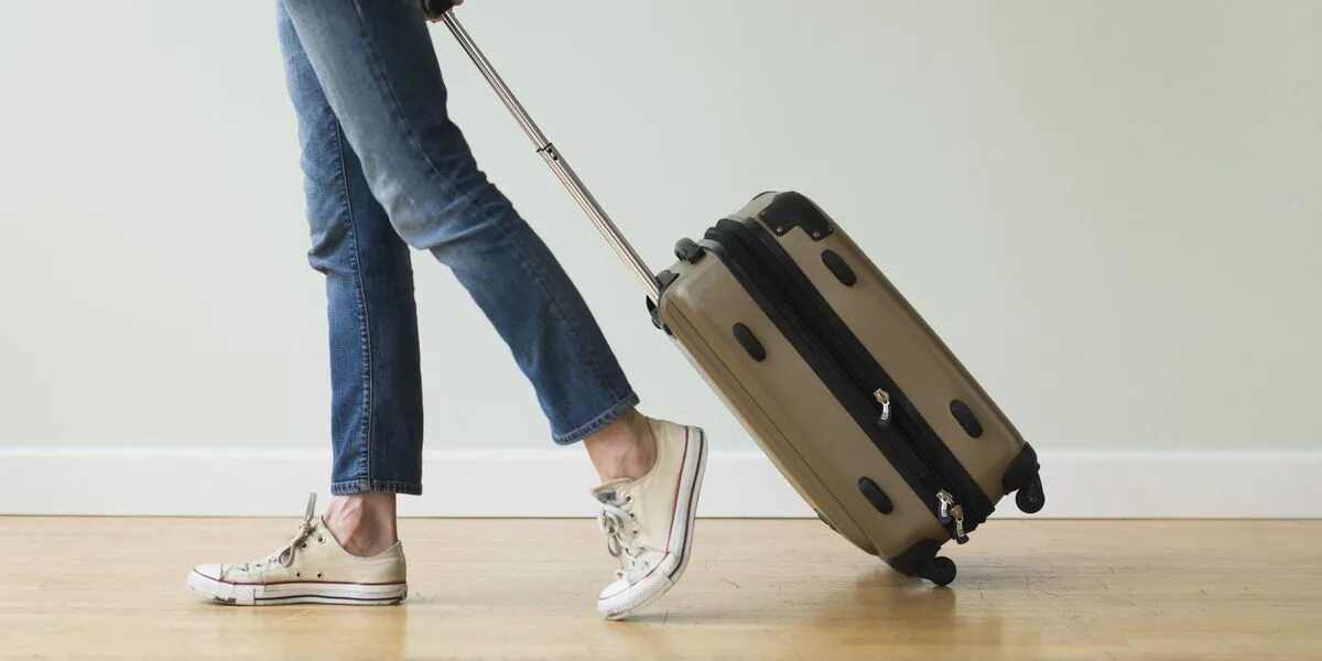Traveling slim. Интересные путешествия. Traveling slim. Влюбленная пара в путешествии. Путешествия по миру.