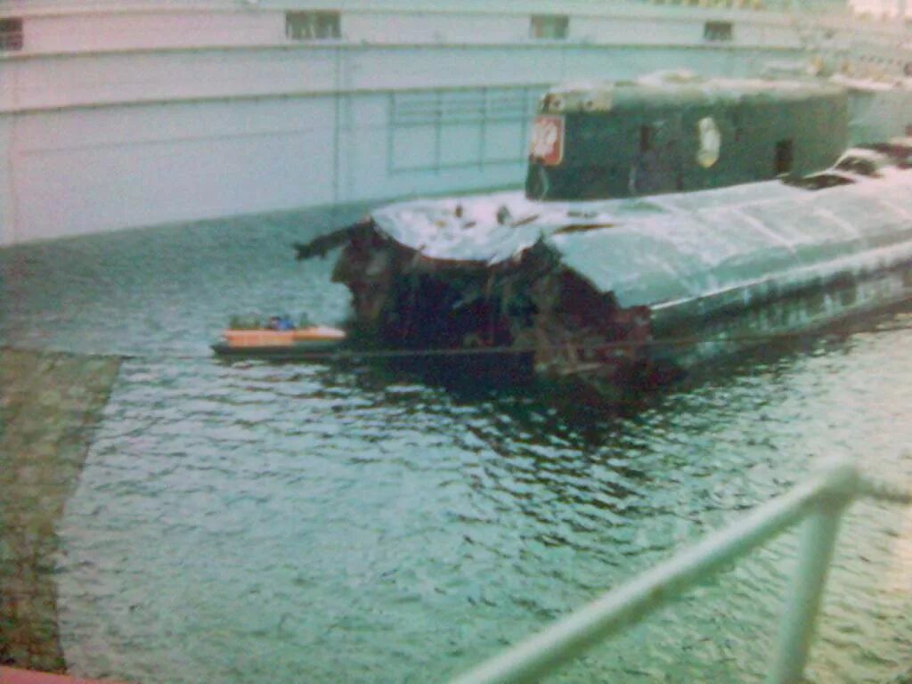 Курск под водой ванга. Подводная лодка к-141 «Курск». К-141 «Курск». Катастрофа АПЛ «Курск». Затонувшая подводная лодка Курск.