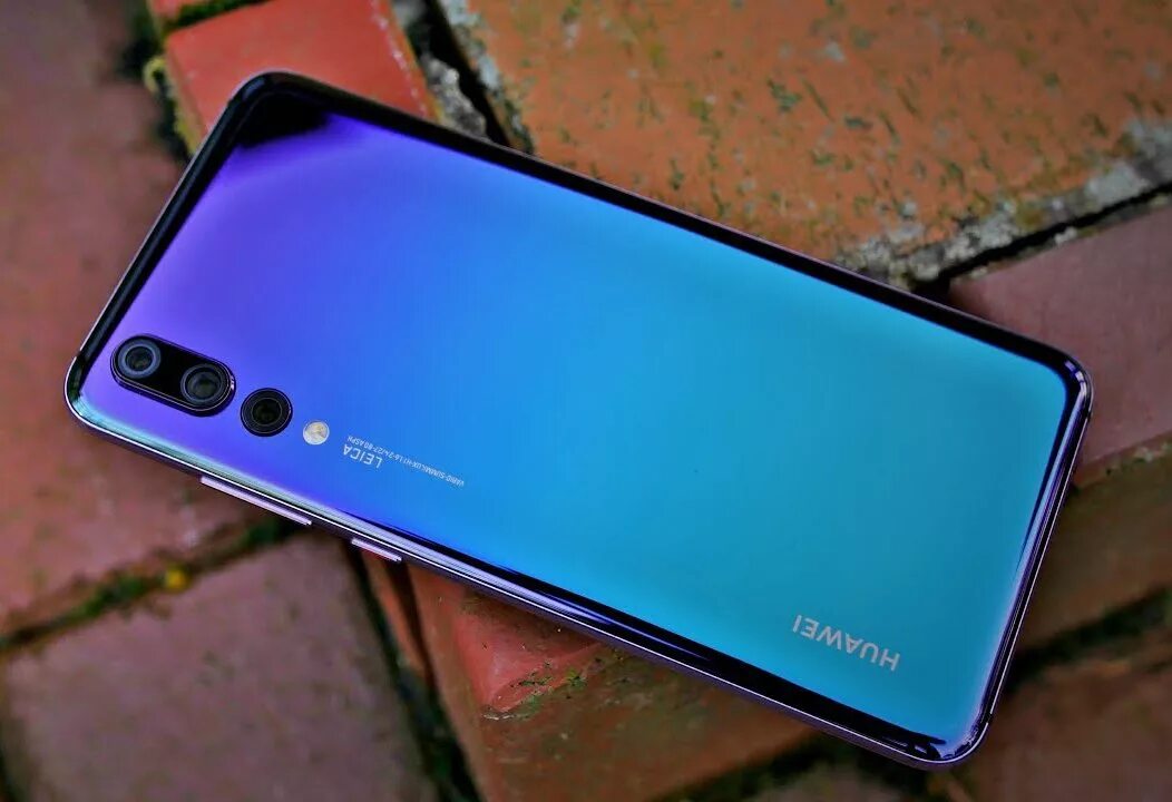 Хуавей р20 купить. Хуавей p20. Хуавей p20 Pro. Huawei 20 Pro. Huawei p20 Pro Purple.