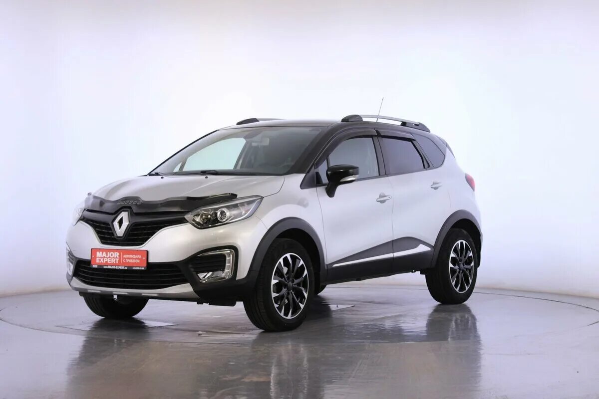 Стоимость renault. Рено Каптур 2019. Рено Каптур 2013. Renault Captur 2022. Рено Каптур 2018 белый.