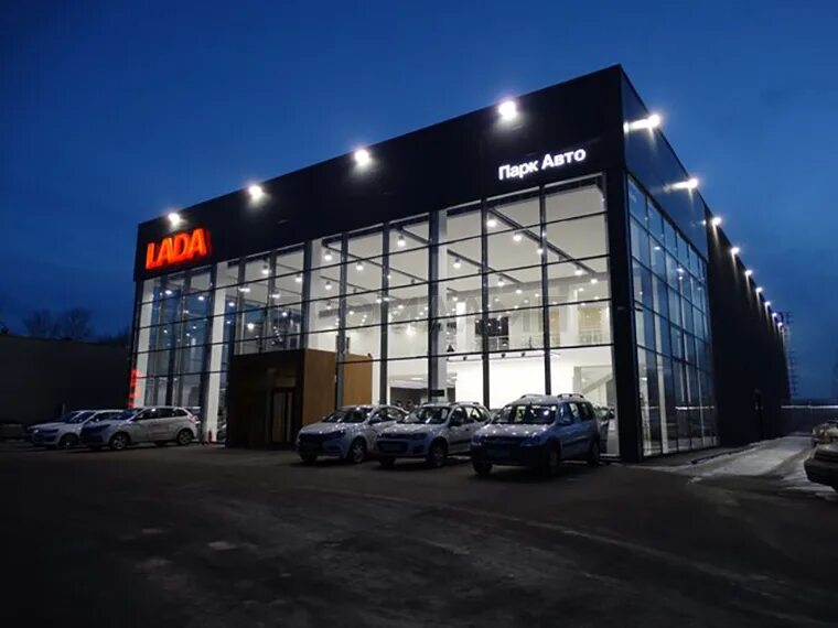 Автосалон фасад. Парк машин уфа. Автосалон парк авто. Автосалон парк авто. Автосалон парк auto.