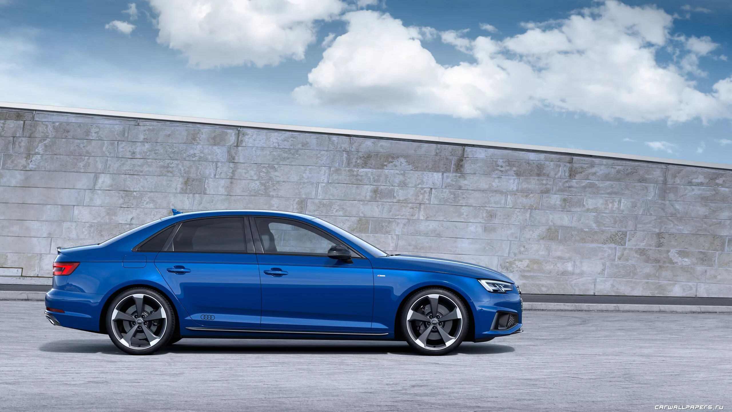 Ауди а4 красная. Audi a4 iv (b8). A4 sport. Audi a4 b8 на стиле. A4 sport.
