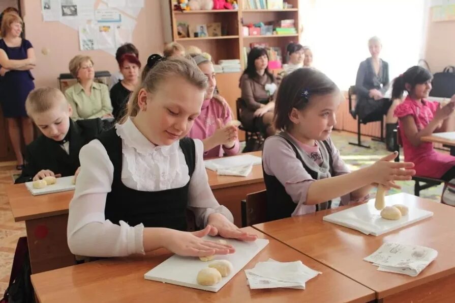 Видео коррекционной школы. Урок в школе. Дети на уроке. Дети коррекционной школы.