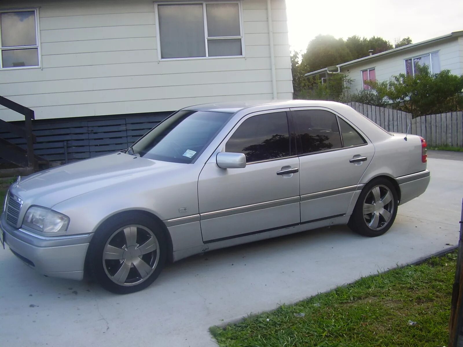 Мерседес c class 1996. Mercedes-benz c-class 1996. Мерседес-benz c180 1996. Mercedes amg 1996. Mercedes-benz c180 1996.
