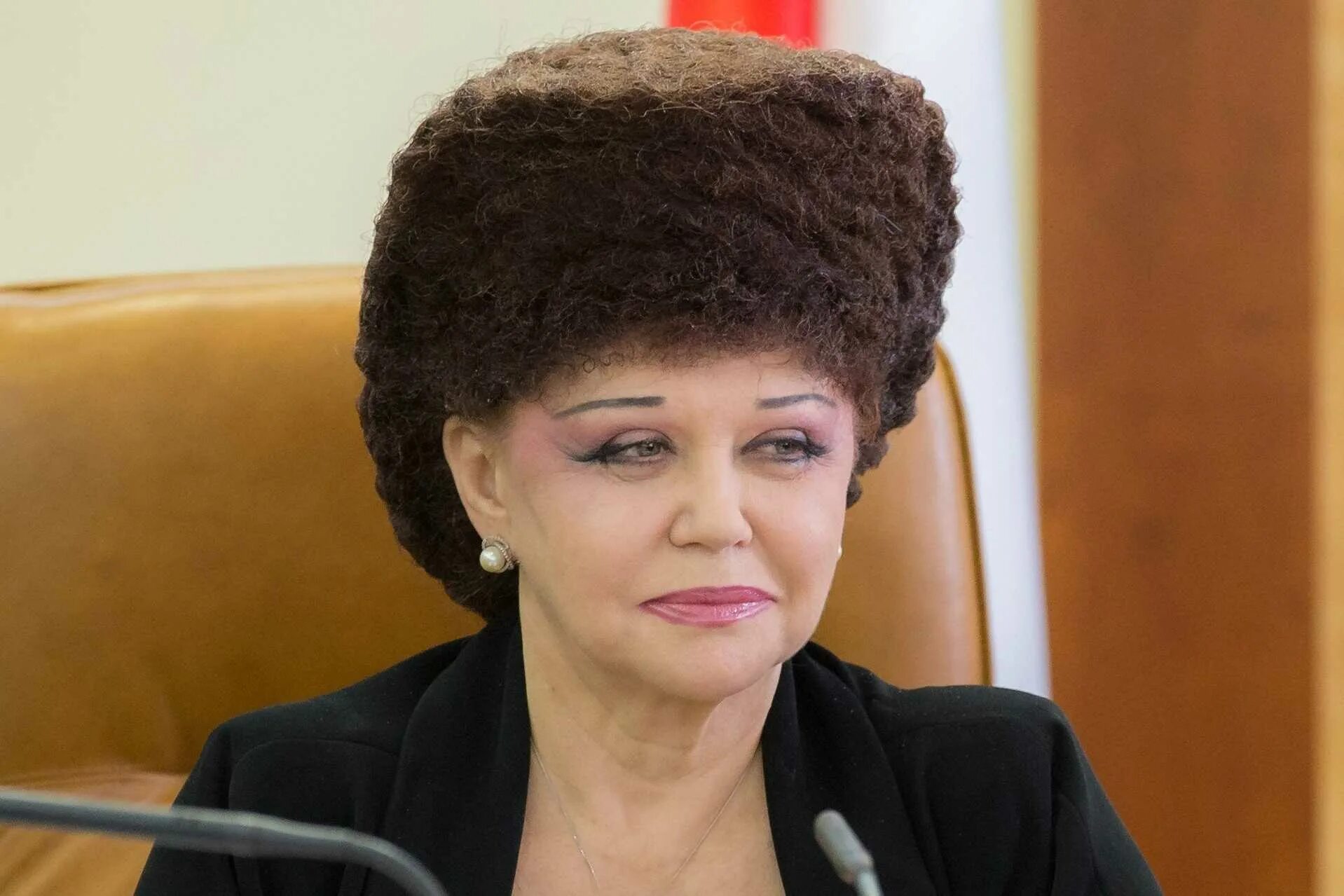 депутат госдумы валентина петренко. фамилия сенатор. наш сенатор как фамилия. сенатор от днр ананченко. денис сенаторов.