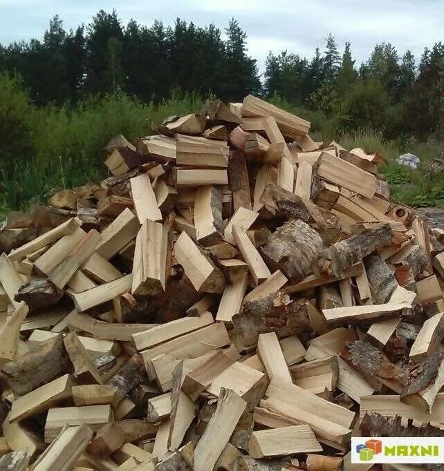 Дрова еловые. Сухие дрова. Бизнес на продаже дров. Сосновые дрова печь. Сосновые дрова печь.