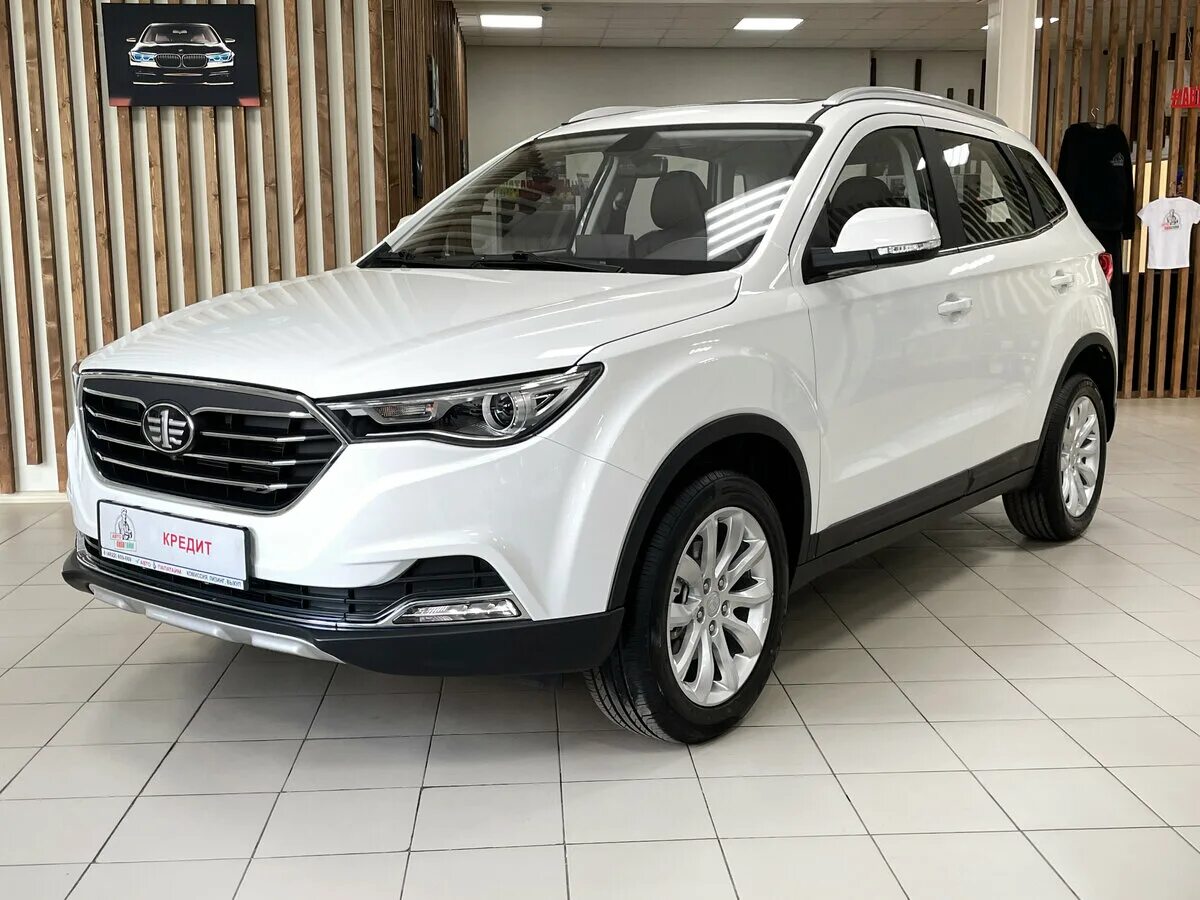 Faw besturn t99 отзывы владельцев. Faw t55. Faw besturn t99 отзывы владельцев. Faw besturn t99 2020. Камаз 2023 кроссовер.