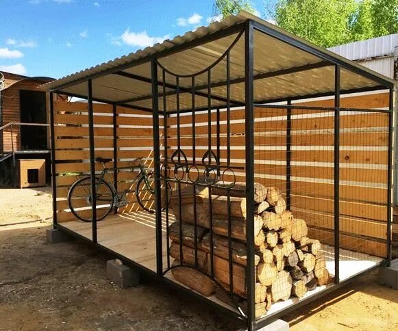 Дровник из профильной трубы. Дровница «greenstorage» в 230х75х190. дровник 2 на 2. навес для дров. дровник из металла.