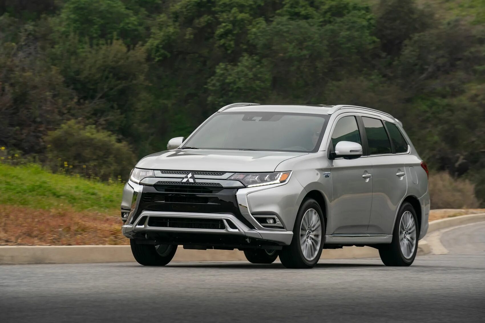 Мицубиси Outlander 2021. Новый Mitsubishi Outlander 2021. Митсубиси Аутлендер 2021. Митсубиши Аутлендер 2021.