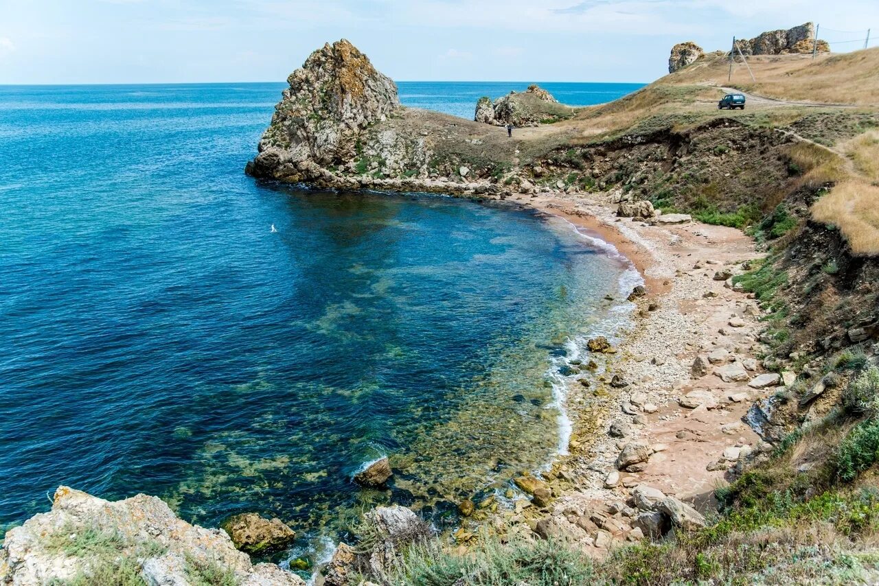 Генеральский пляж крым где. Генеральская бухта Азовское море. Генеральские пляжи Севастополь. Генеральские пляжи Азовское море. Генеральские пляжи Керчь.