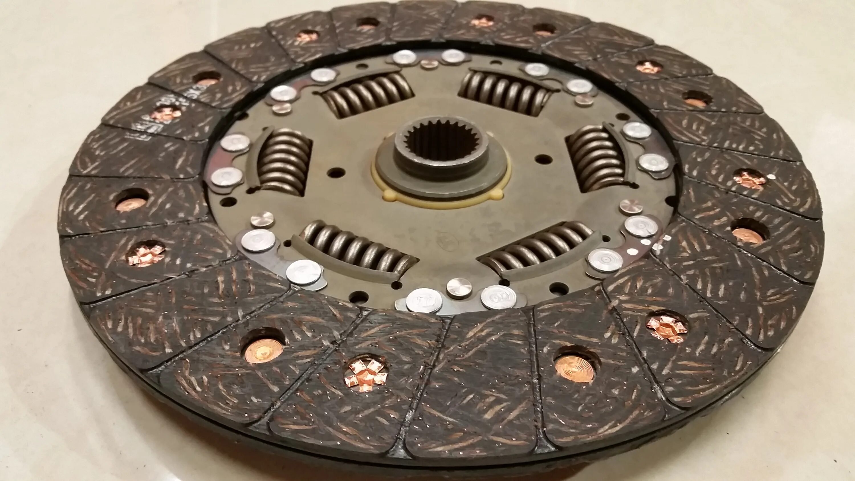 Диск сцепления тт-4. Диск сцепления двигатель 1. Valeo hd90 диск сцепления. Диск сцепления двигатель 1. Kia rio 3 сцепление.