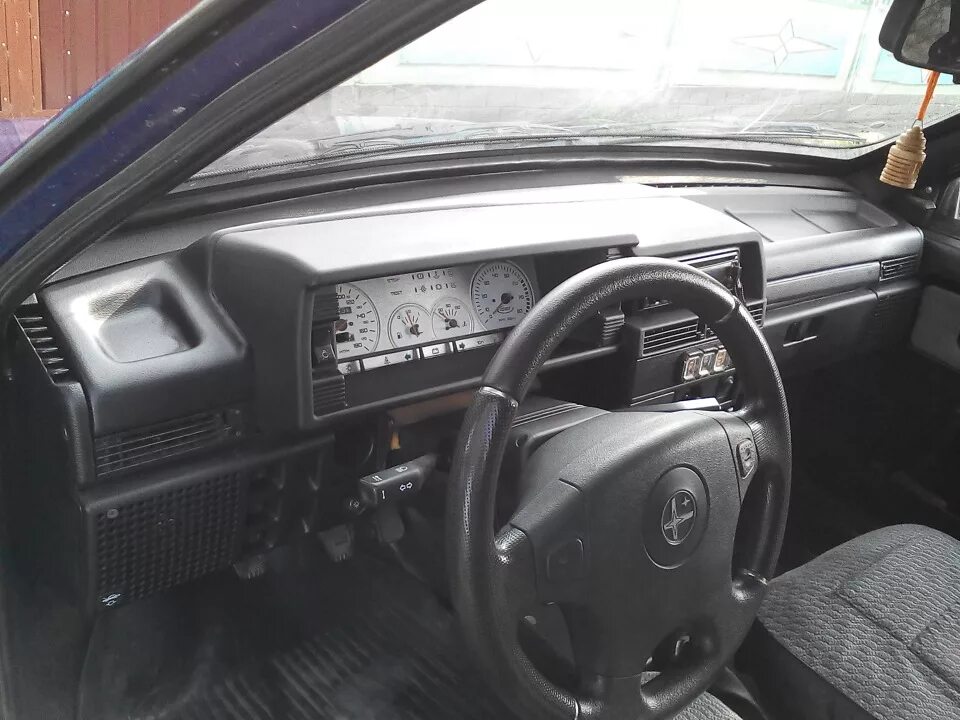 Торпеда в салоне ваз 99. Панель ваз 2109. Приборная панель ваз 21099. Панель ваз 21099. Торпеда ваз 21093.