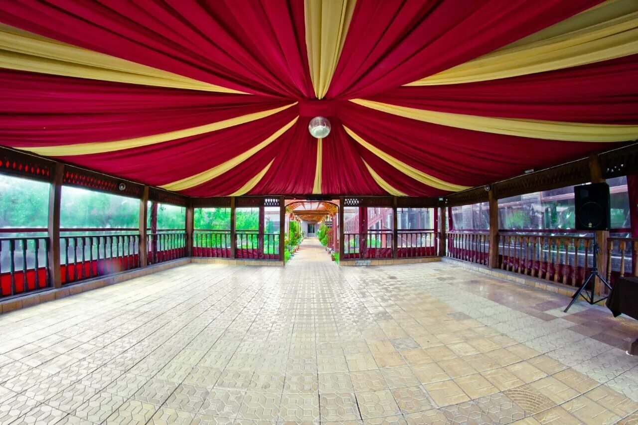 спортивный ледовый комплекс кристалл тверь. кристалл, тверь, улица паши савельевой. отель кристалл палас 3 тверь. отель кристалл палас тверь. кристалл тверь адрес.