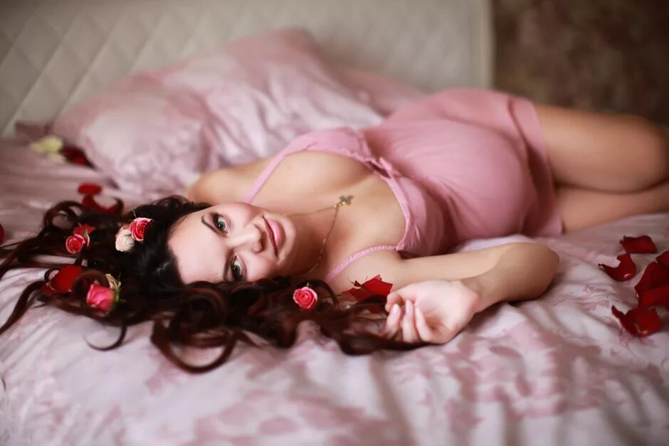 Будуар plus size. Фотосессия беременности в постели. Пышные девушки в постели. Пышные девушки в постели. Марина булаткина curves.